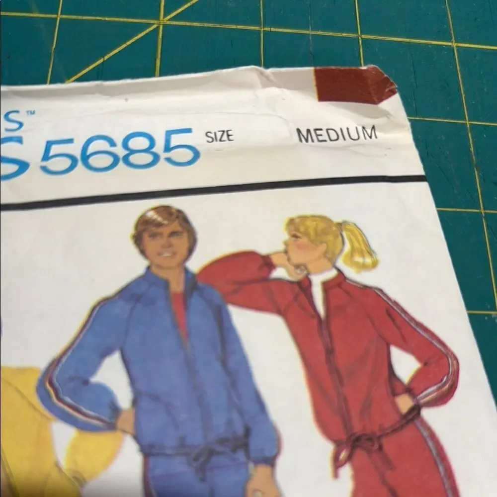 McCall's 5685 Sewing Carefree Tracksuit Jogger Pattern